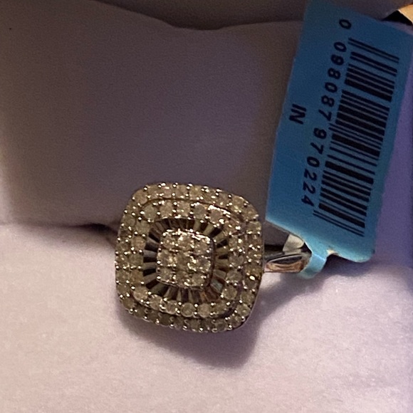 Brand new amethyst ring size 7. Never worn